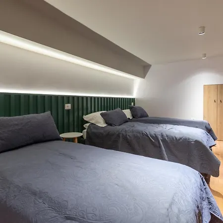 & Pool - 365 Apartment