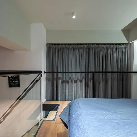 & Pool - 365 Apartment