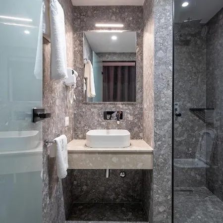 & Pool - 365 * Tirana