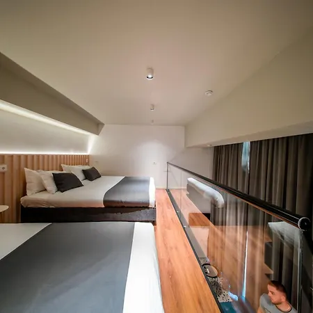 Apartment & Pool - 365 Tirana