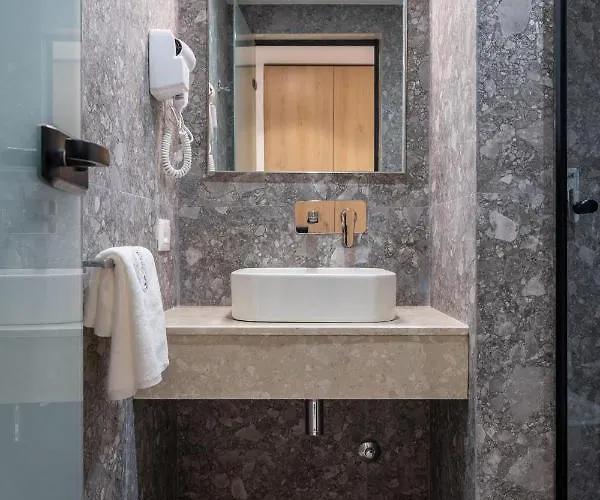 & Pool - 365 * Tirana