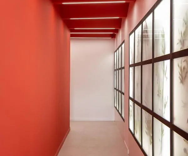 & Pool - 365 地拉那