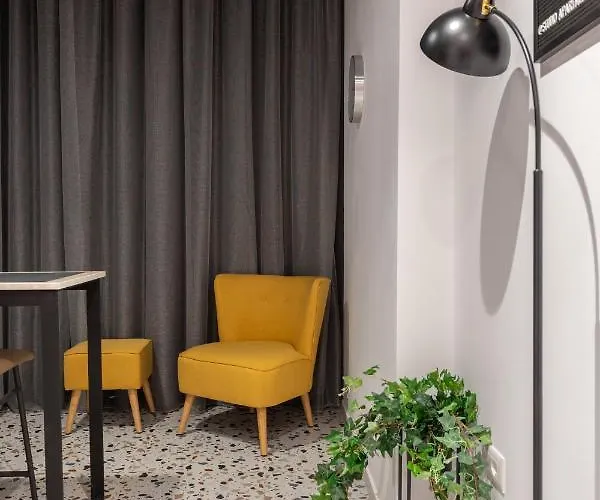 Appartement & Pool - 365 Tirana