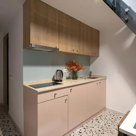 & Pool - 365 Apartment Tirana