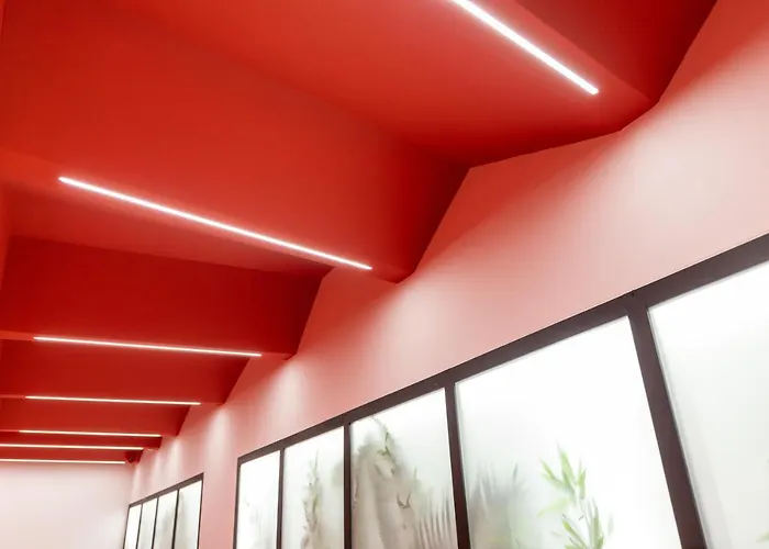 & Pool - 365 * تيرانا