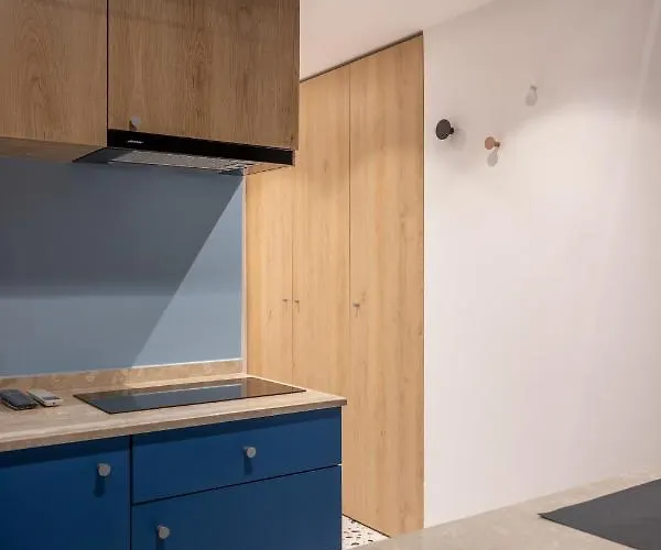 & Pool - 365 * Tiran