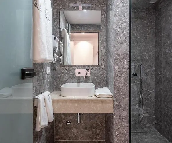 شقة & Pool - 365 *