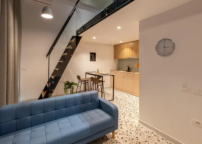 Apartment & Pool - 365 Tirana