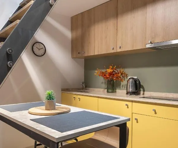 & Pool - 365 Apartment